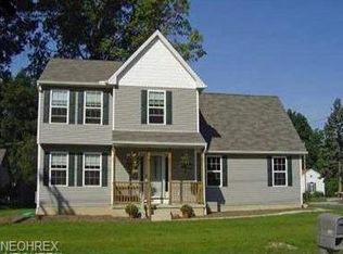 800 Idlewood Ave, Sheffield Lake, OH 44054
