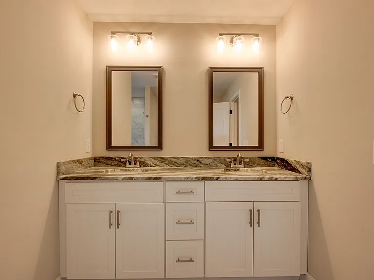 230 Cotoneaster Ln — Photo 26