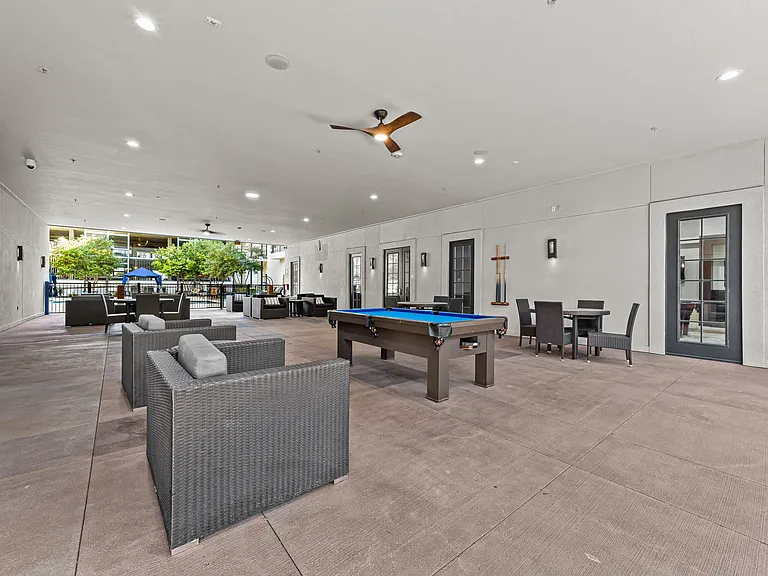 4110 Fairmount — Photo 36