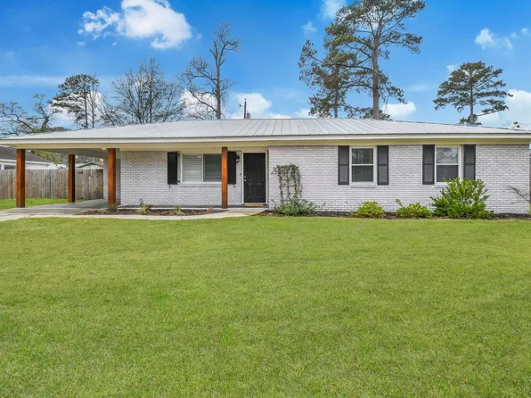 1015 Reita St, Savannah, GA 31410
