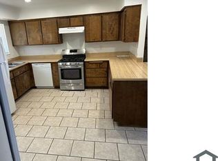 13522 Rancherias Rd APT 2, Apple Valley, CA 92308