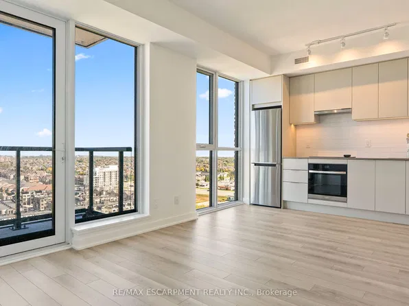 3079 Trafalgar Rd, Oakville, ON
