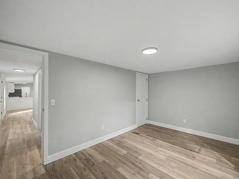 512 W Bach Dr — Photo 23