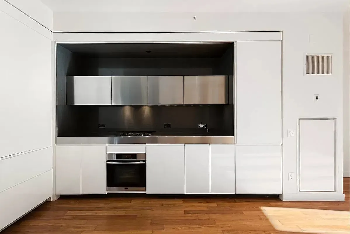 15 William Street — Photo 3