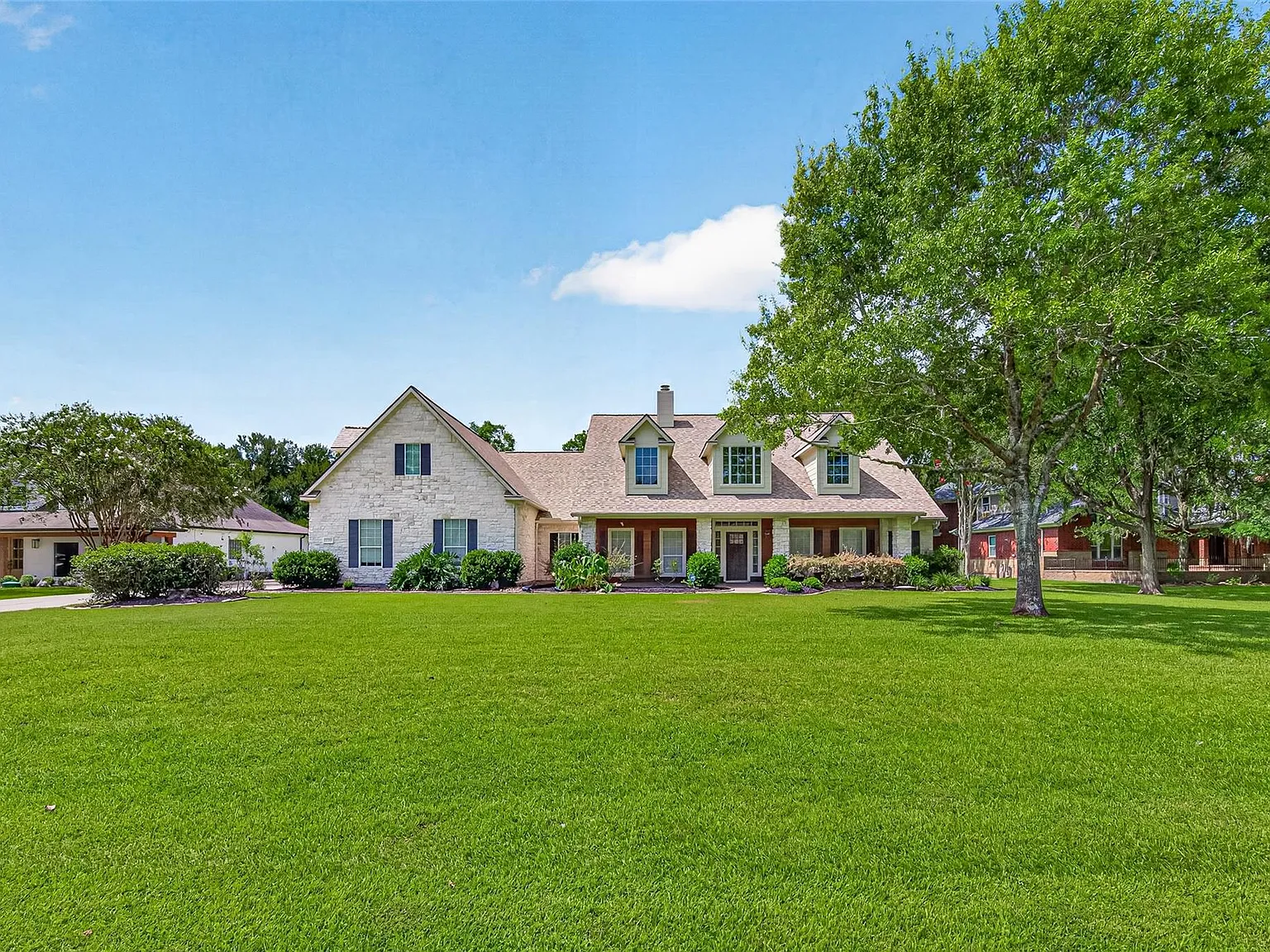 4 bed, 3.5 bath, 3540 sqft, $4,500 — Photo 3