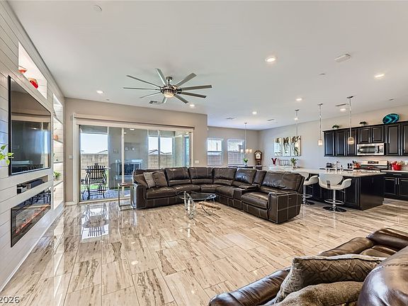 3rd image of 800 Rosewater Dr
