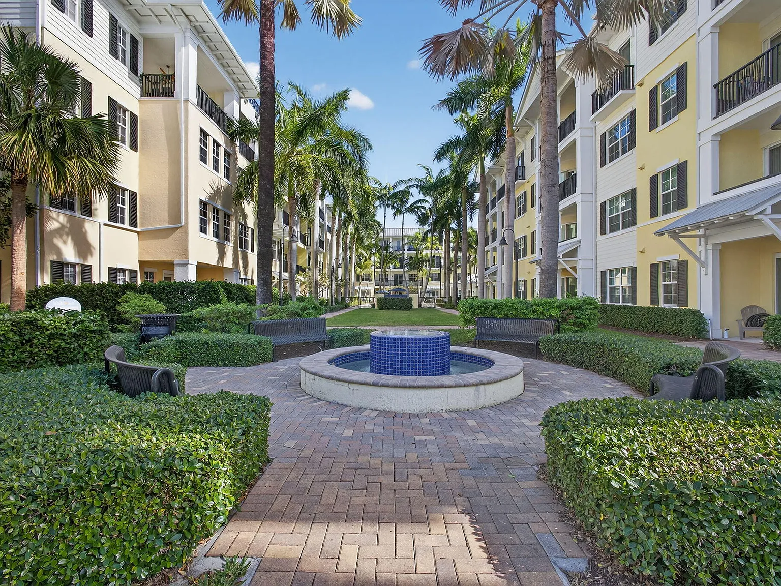 2 bed, 2.0 bath, 1193 sqft, $2,950 — Photo 1