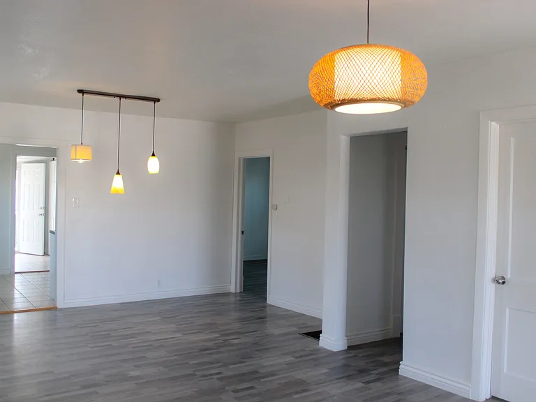 3824 Jackson Ave — Photo 5