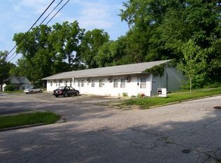 713 W 12th St APT 6, Bloomington, IN 47404