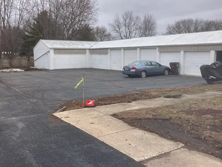 205 S Shabbona Rd #BB — Photo 12