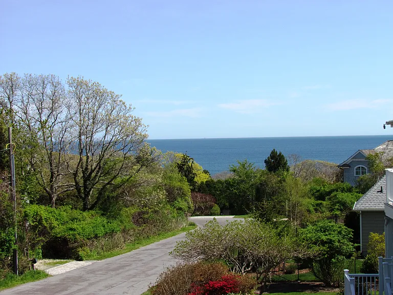 14 McKinley Rd — Photo 5
