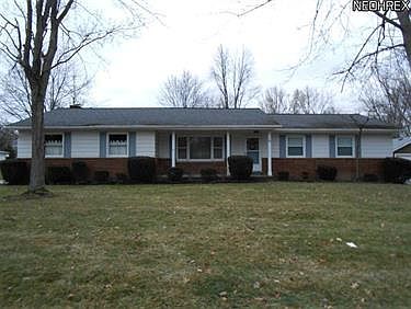 1st image of 277 Pickwick Dr