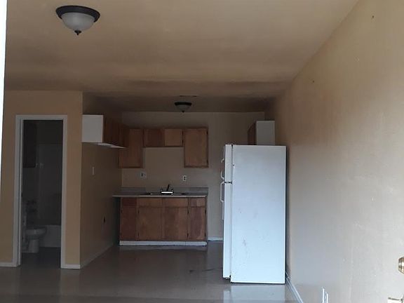 3rd image of 803 S 17th St APT B