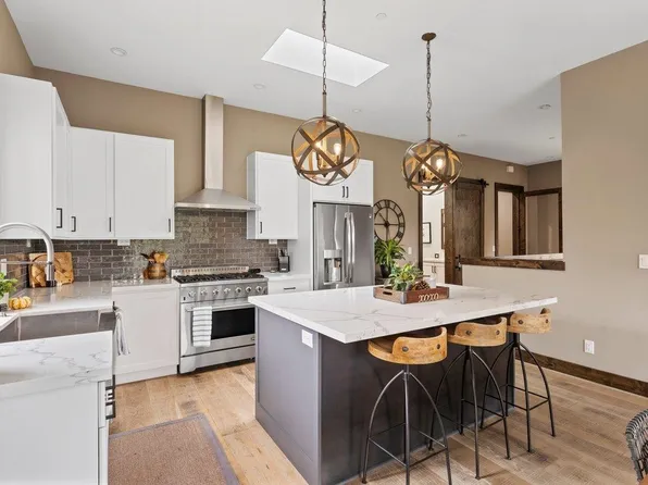 11789 Highland Ave, Truckee, CA 96161