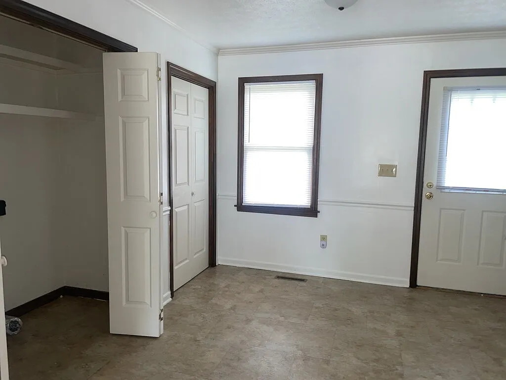 3 bed, 2.0 bath, $1,650 — Photo 3