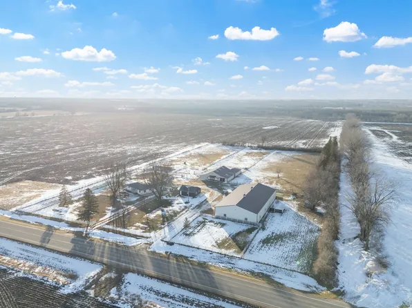 25435 555th Ave, Austin, MN 55912