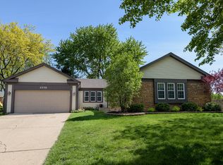 3775 Normandy Ct, Aurora, IL
