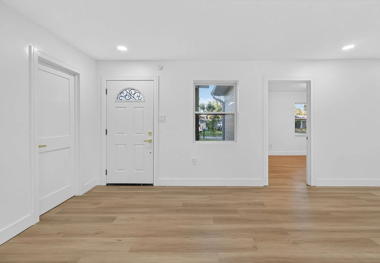 4 bed, 1554 sqft, $3,200 — Photo 4