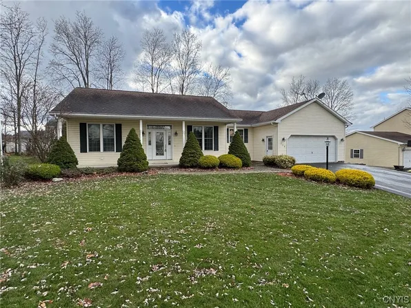 116 Hunt Valley Rd, Oneida, NY 13421