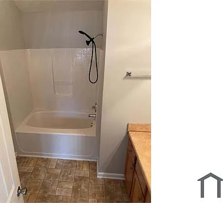 7569 Rutgers Cir — Photo 5