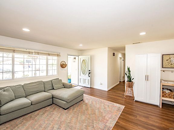 5th image of 15235 Hesta St