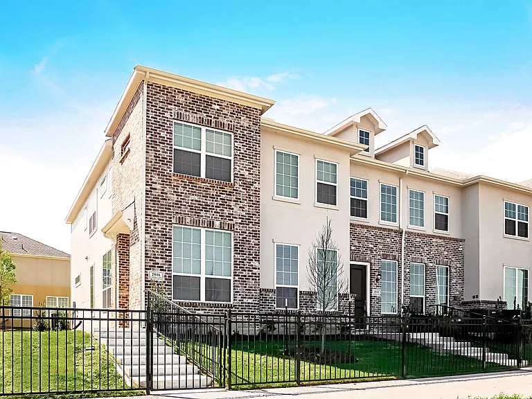 The Residences at Rayzor Ranch — Photo 36