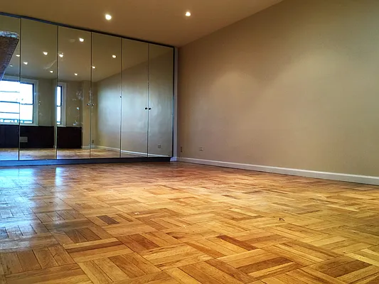 Rented by United Realty Properties Inc | media 5