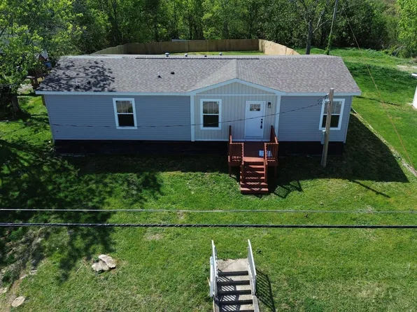 271 W Walnut St, Mount Olivet, KY 41064