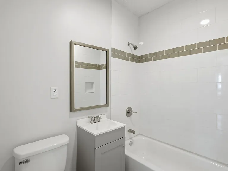727 Wood St — Photo 14