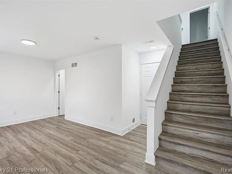 2917 Summers Pl — Photo 20