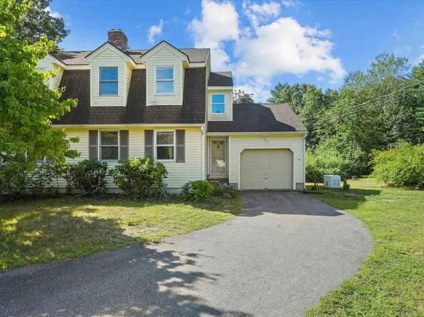 5 Hemlock Street #A, Plaistow, NH 03865