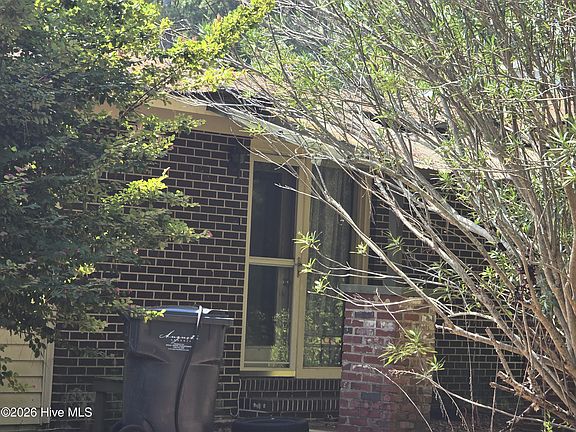 2nd image of 3601 Jamaica Drive