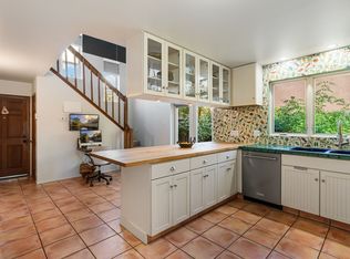 1343 Acequia Borrada, Santa Fe, NM 87507