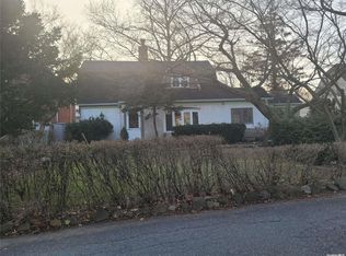 3532 222nd St, Bayside, NY 11361