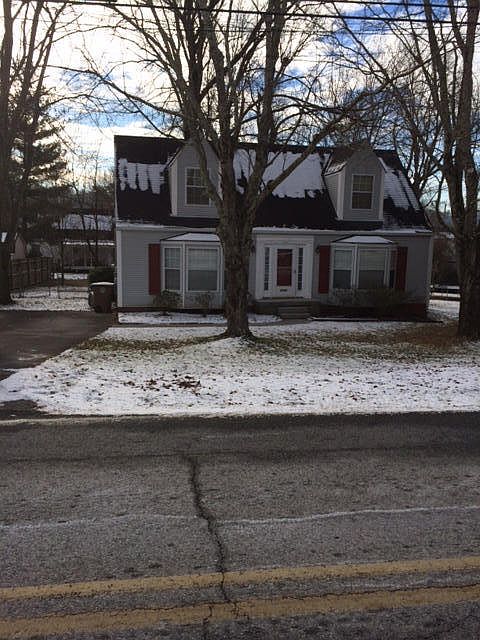 1st image of 2000 NE Woodrow Dr