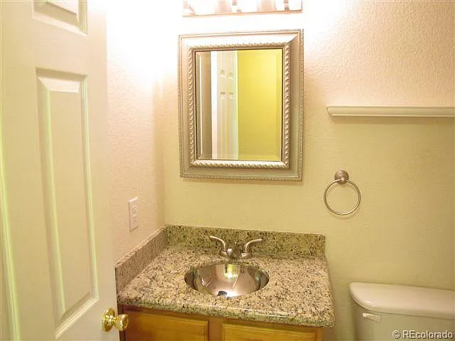 2345 N Clay St #203 — Photo 11