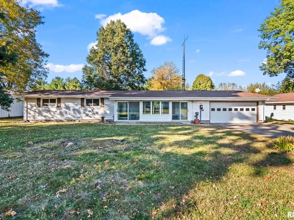 311 W Lincoln Ave, Virden, IL 62690