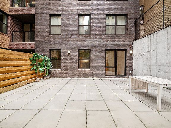 5th image of 63 W 104th St