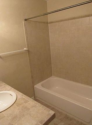 5th image of 7503 Southgate Ln #A