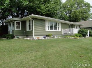 401 Elm St, Adair, IL 61411