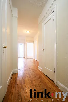 Rented by Link NY Realty | media 18