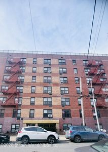 880 68th St APT 5A, Brooklyn, NY, 11220