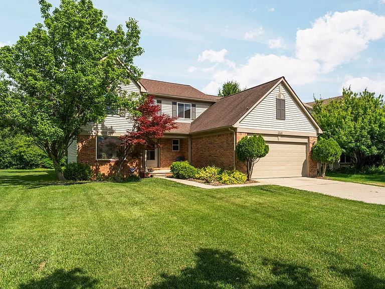 4141 Crystal Creek Dr — Photo 1