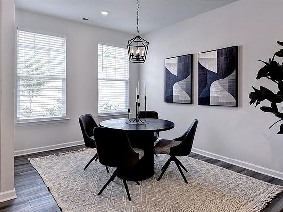 5th image of 4111 Lord Dunmore Dr