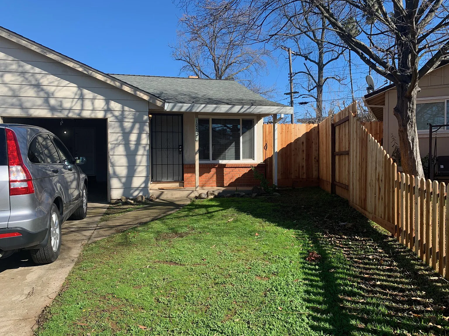 10547 Mills Acres Cir photo 1