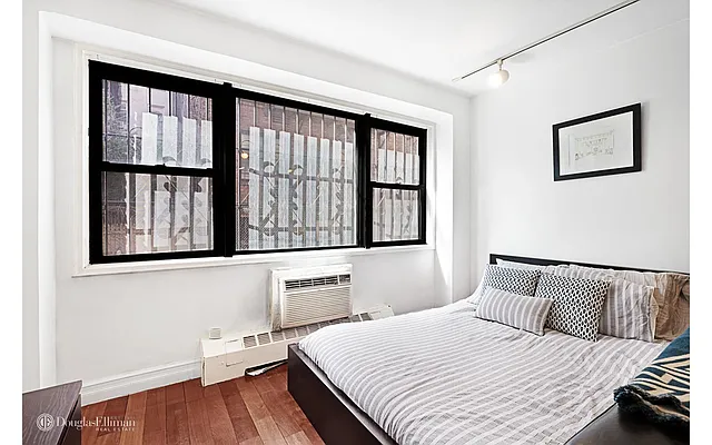 Rented by Douglas Elliman | media 7
