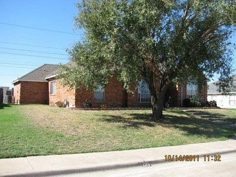 1st image of 1424 Carriage Creek Dr