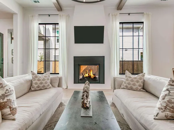 1207 E Lloyd St, Pensacola, FL 32503