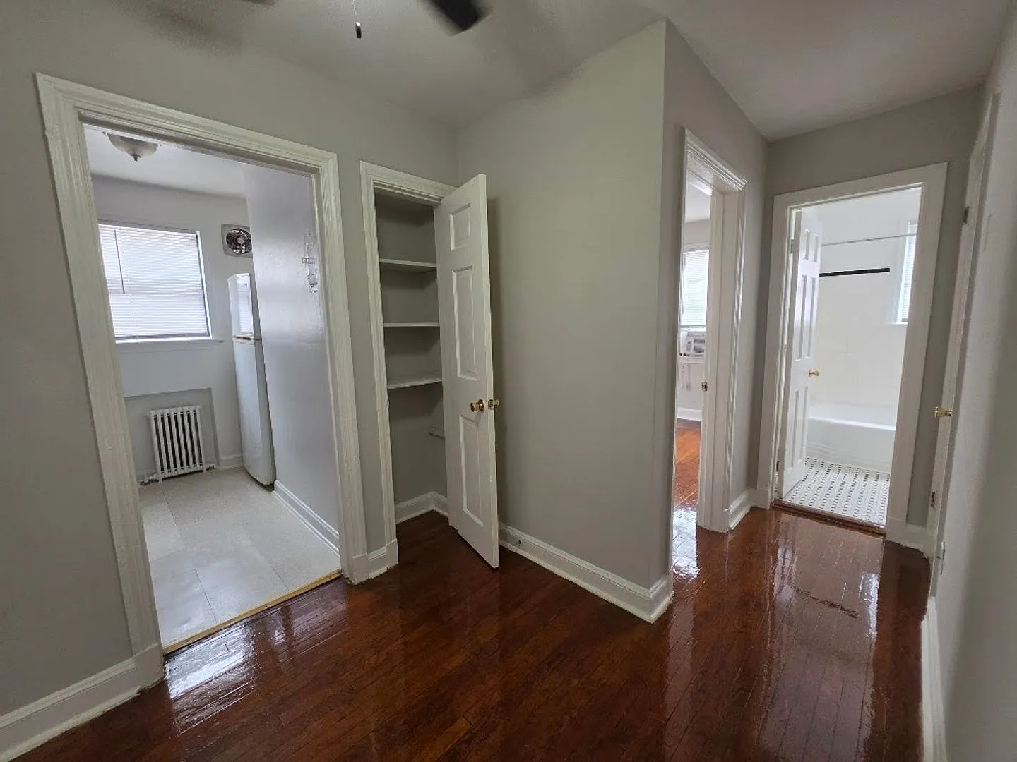 1220 North Quinn St. — Photo 2