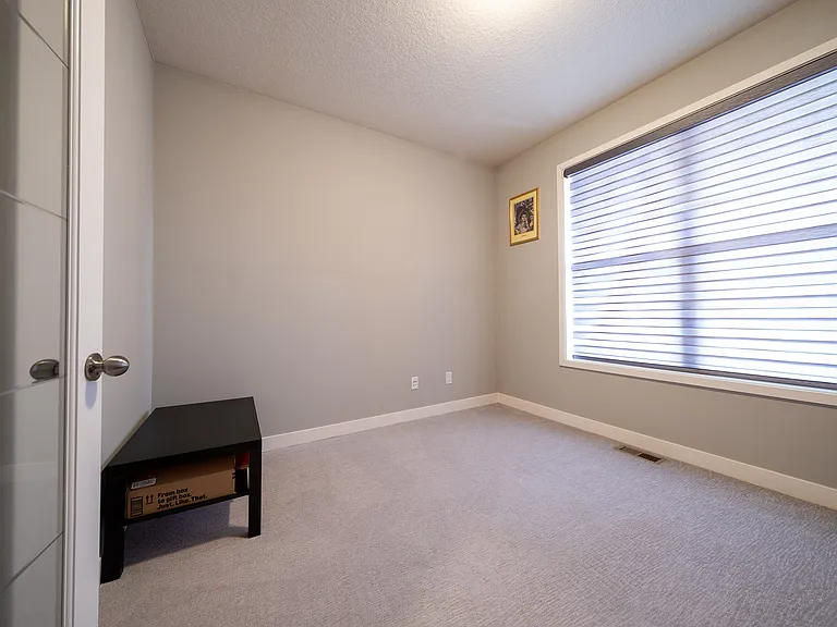 8380 Abercrombie Ln — Photo 24